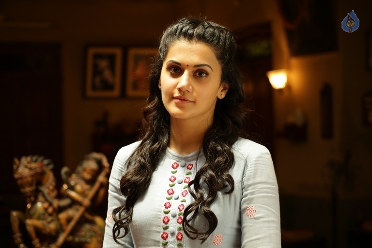 Anando Brahma Poster and Photos - 1 / 3 photos