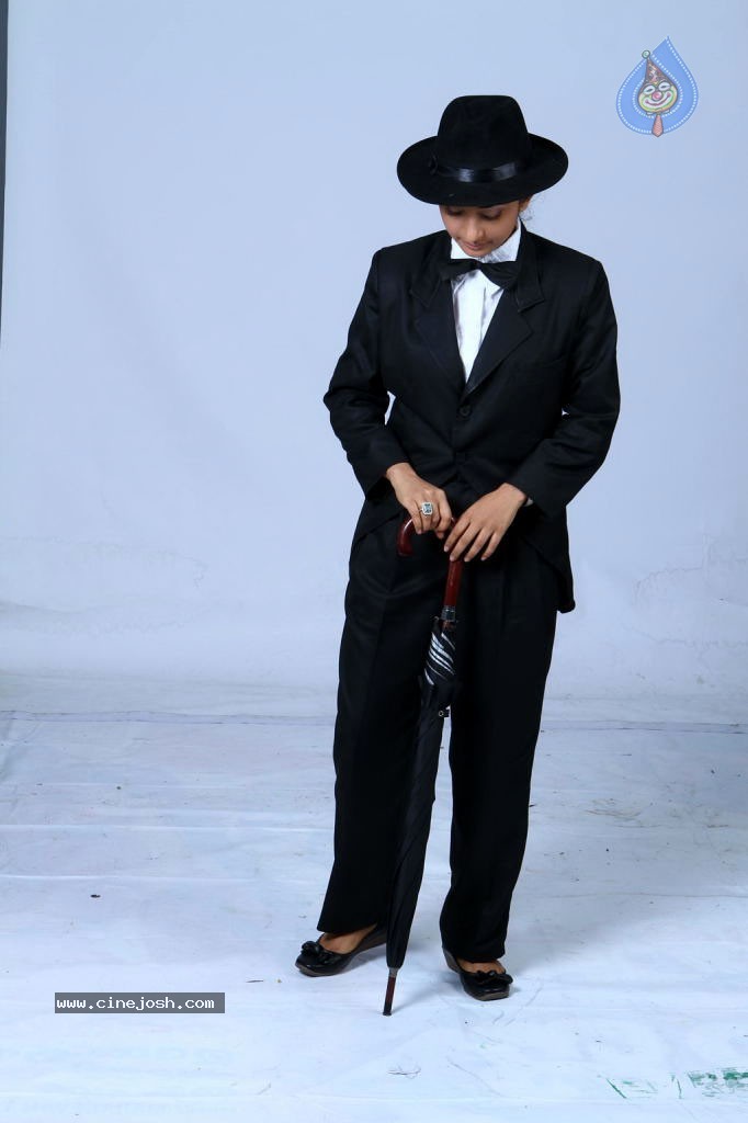 Anbula Kamal Movie Stills - 47 / 72 photos