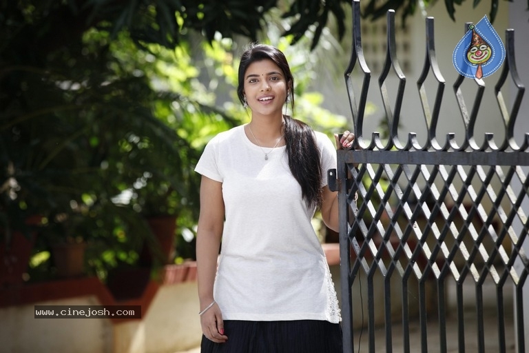 Andamaina Jeevitham Movie New Photos - 9 / 42 photos