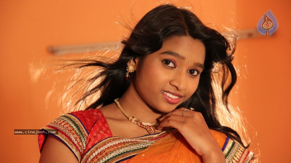 Andamaina Maaya Movie Stills - 14 / 17 photos