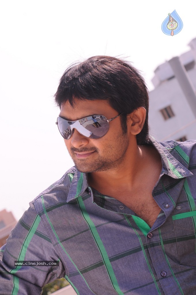 Andarila Nenoo Preminchanu Movie Stills  - 1 / 43 photos