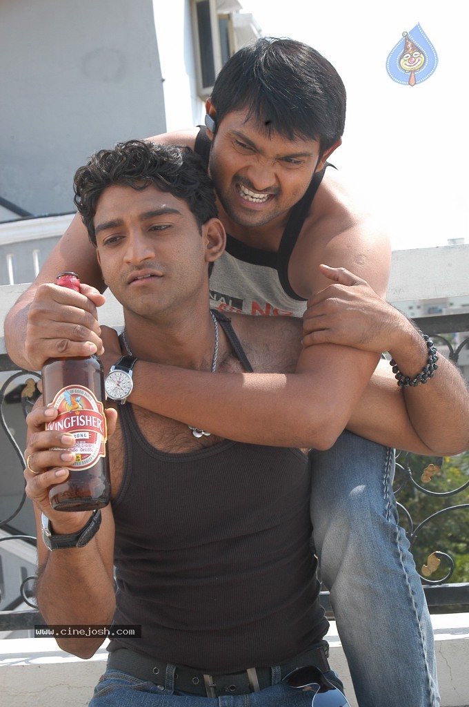 Andarila Nenoo Preminchanu Movie Stills  - 12 / 43 photos