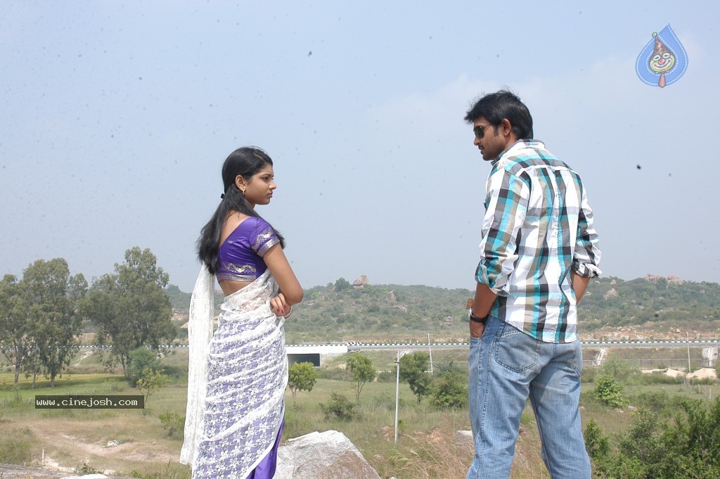 Andarila Nenoo Preminchanu Movie Stills  - 38 / 43 photos