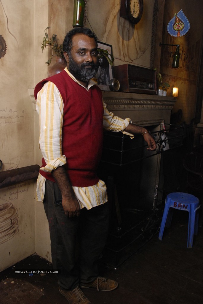 Andhra Mess Tamil Movie Stills - 29 / 56 photos