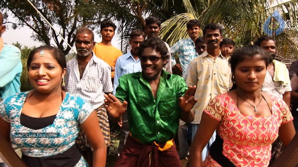 Anja Koottam Tamil Movie Stills - 12 / 41 photos