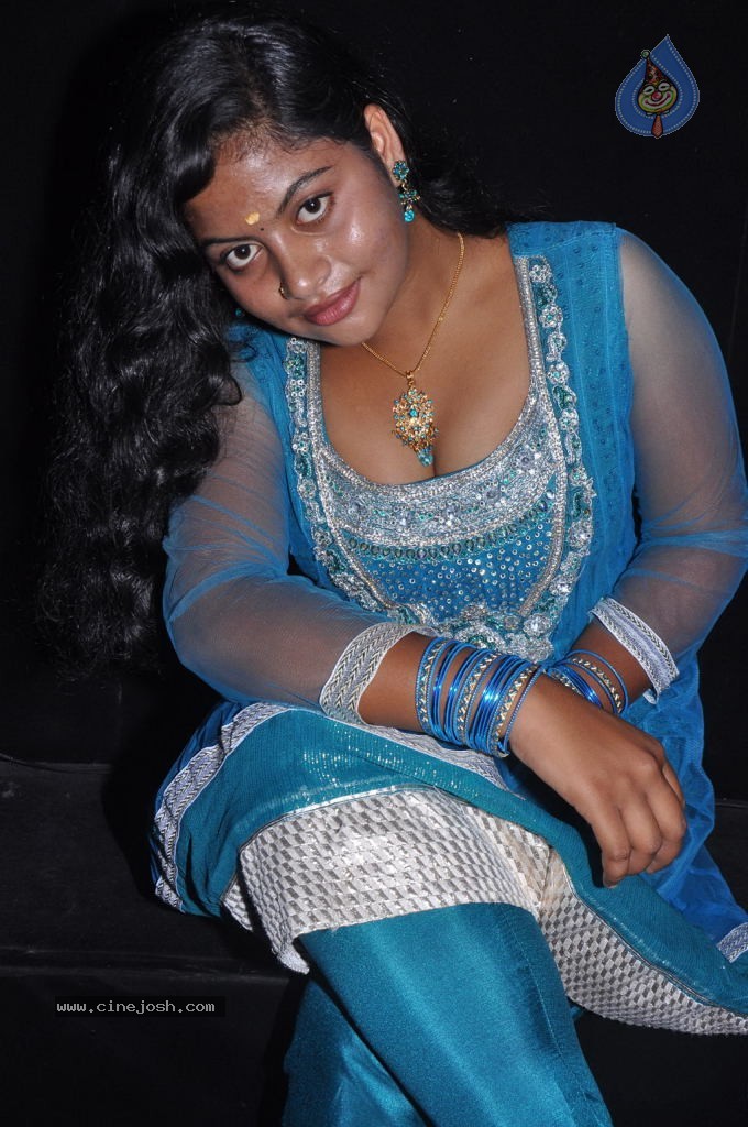 Anja Koottam Tamil Movie Stills - 18 / 41 photos