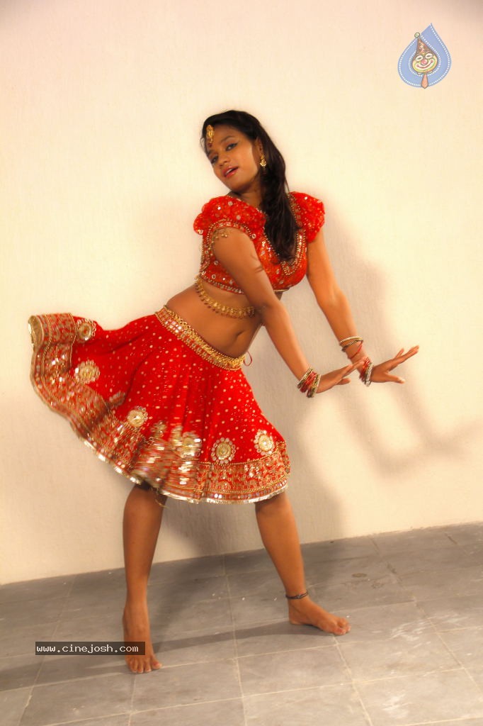 Anukunnadi Okati Ayinadi Okati Movie Stills - 24 / 68 photos