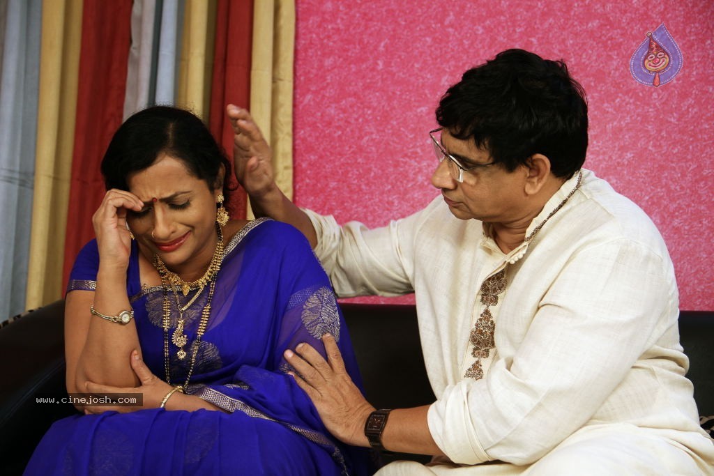 Anukunnadi Okati Ayinadi Okati Movie Stills - 38 / 68 photos