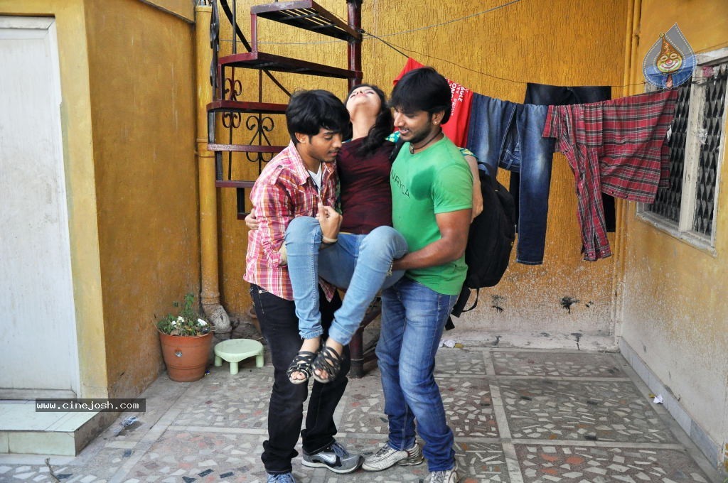 Anukunnadi Okati Ayinadi Okati Movie Stills - 52 / 68 photos