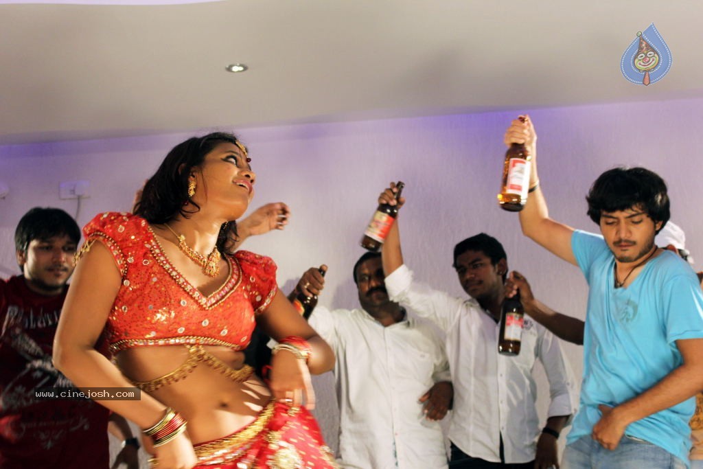 Anukunnadi Okati Ayinadi Okati Movie Stills - 66 / 68 photos