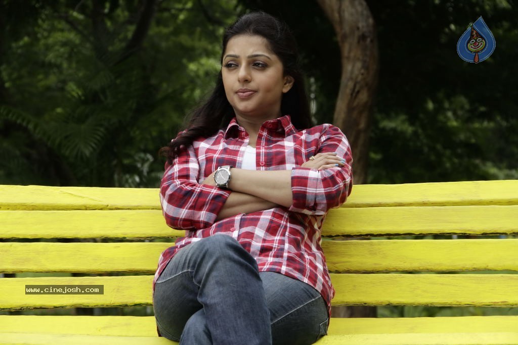 April Fool Movie Latest Stills - 7 / 18 photos