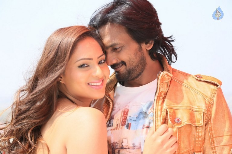 Araku Road Lo Movie Photos - 11 / 57 photos