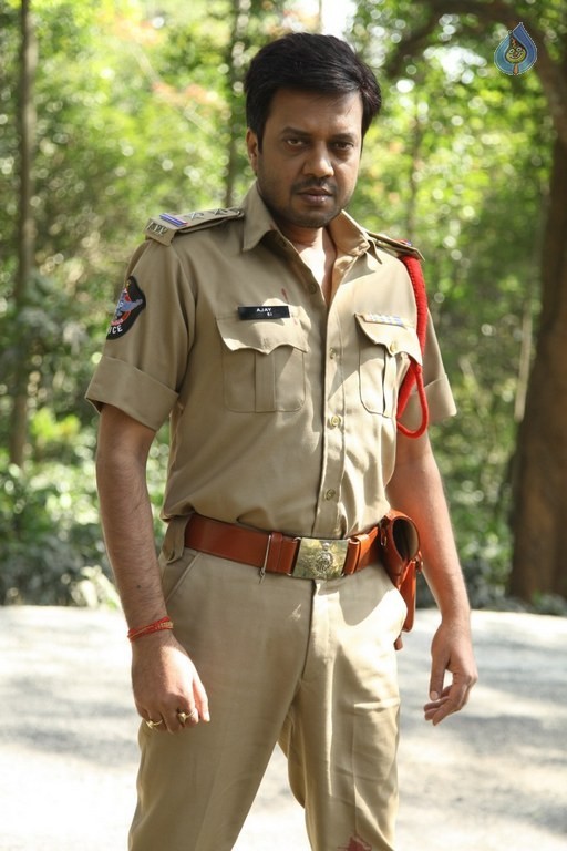 Araku Road Lo Movie Photos - 44 / 57 photos