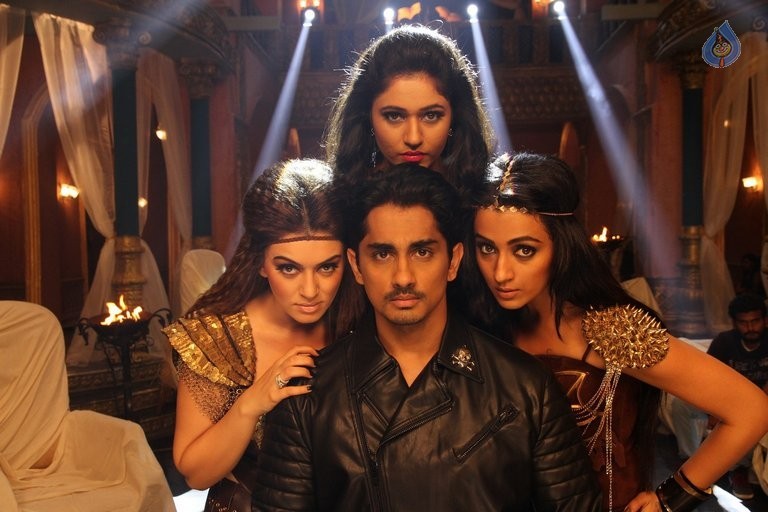 Aranmanai 2 Tamil Film Photos - 1 / 16 photos