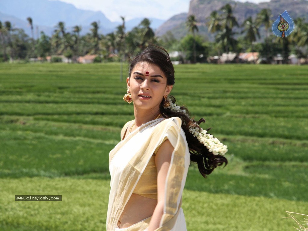 Aranmanai Tamil Movie Stills - 32 / 32 photos
