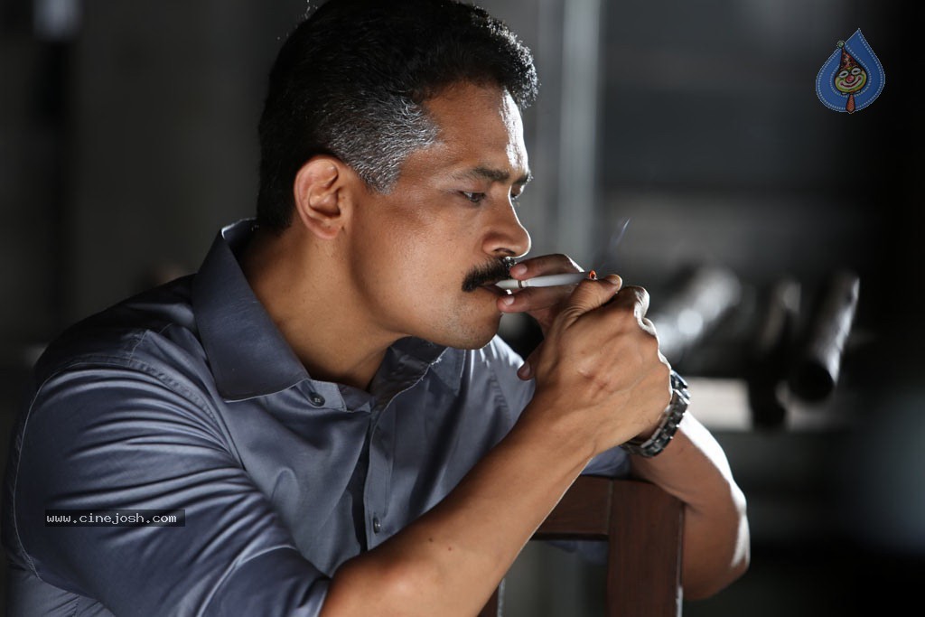 Arrambam Tamil Movie New Stills - 37 / 151 photos