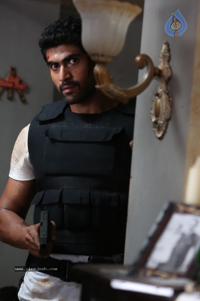 Arrambam Tamil Movie New Stills - 77 / 151 photos