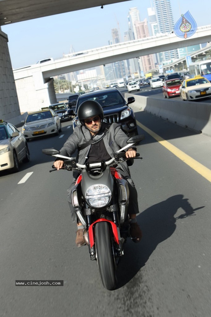 Arrambam Tamil Movie Photos - 15 / 18 photos