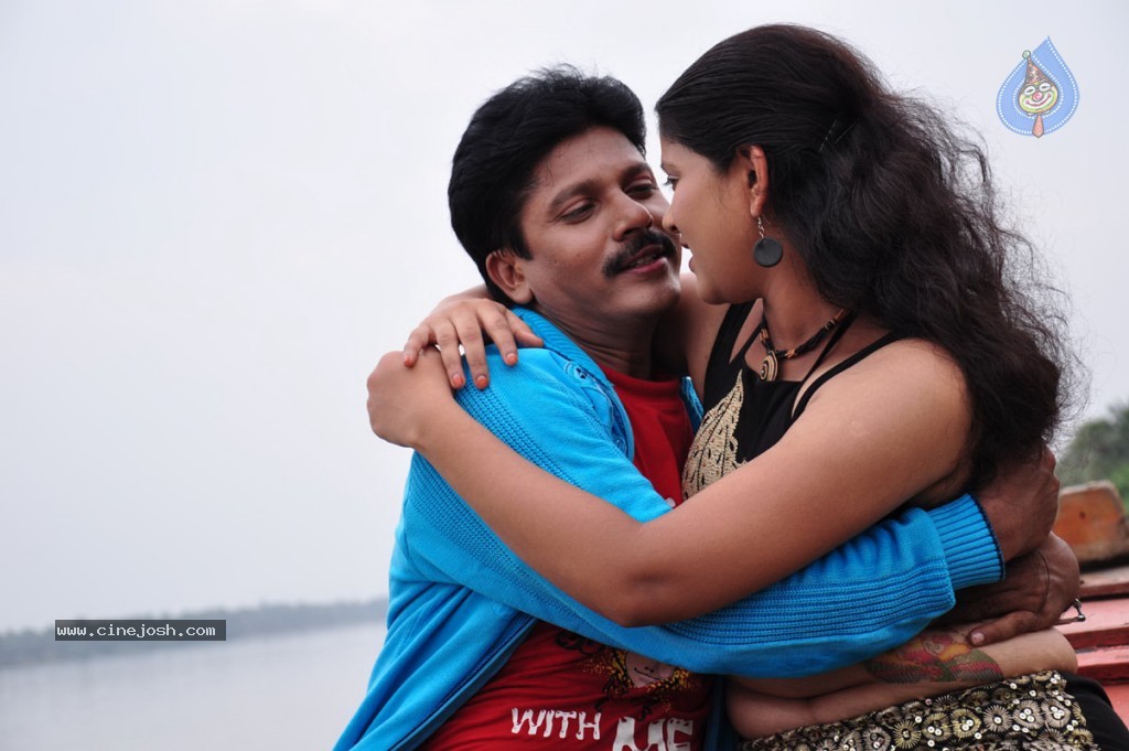 Asalem Jarigindante Movie Stills - 35 / 48 photos