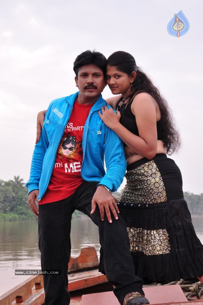 Asalem Jarigindante Movie Stills - 38 / 48 photos
