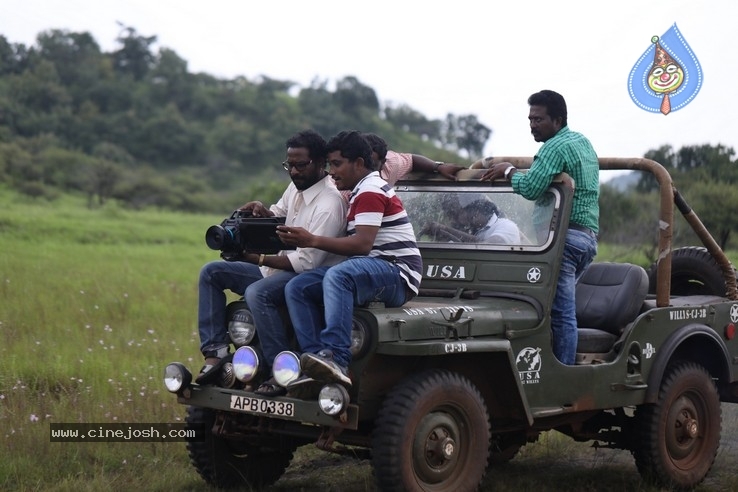Asalu Em Jarigindante Movie Stills - 7 / 34 photos