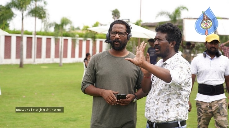 Asalu Em Jarigindante Movie Stills - 22 / 34 photos