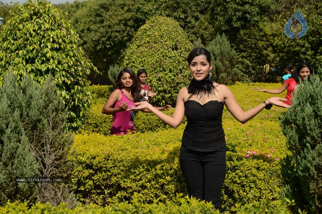 Athadu Aame O Scooter Latest Stills - 25 / 25 photos