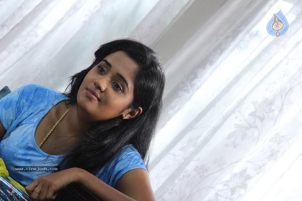 Athidhi Tamil Movie Hot Stills - 15 / 57 photos