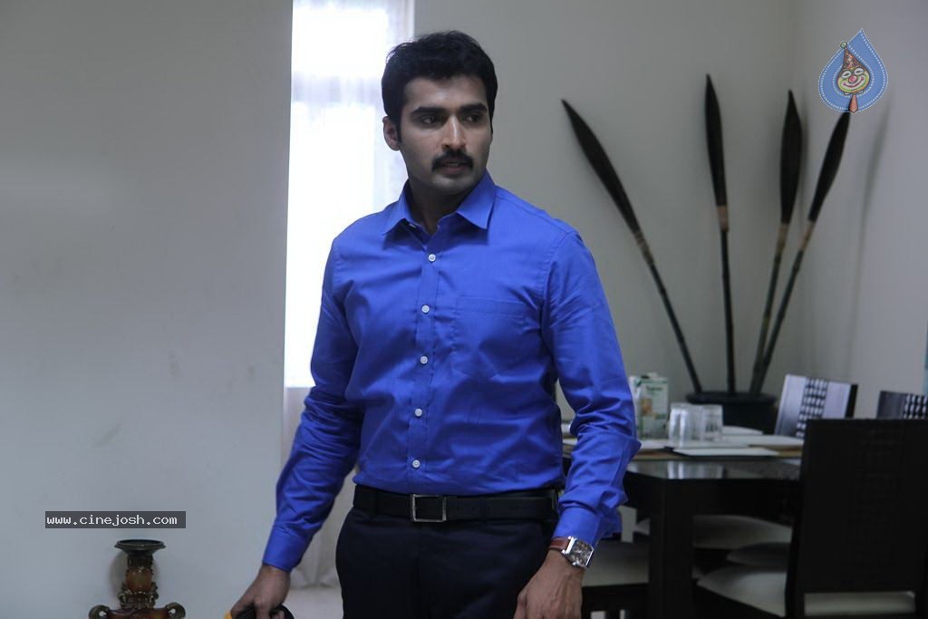 Athidhi Tamil Movie Hot Stills - 47 / 57 photos