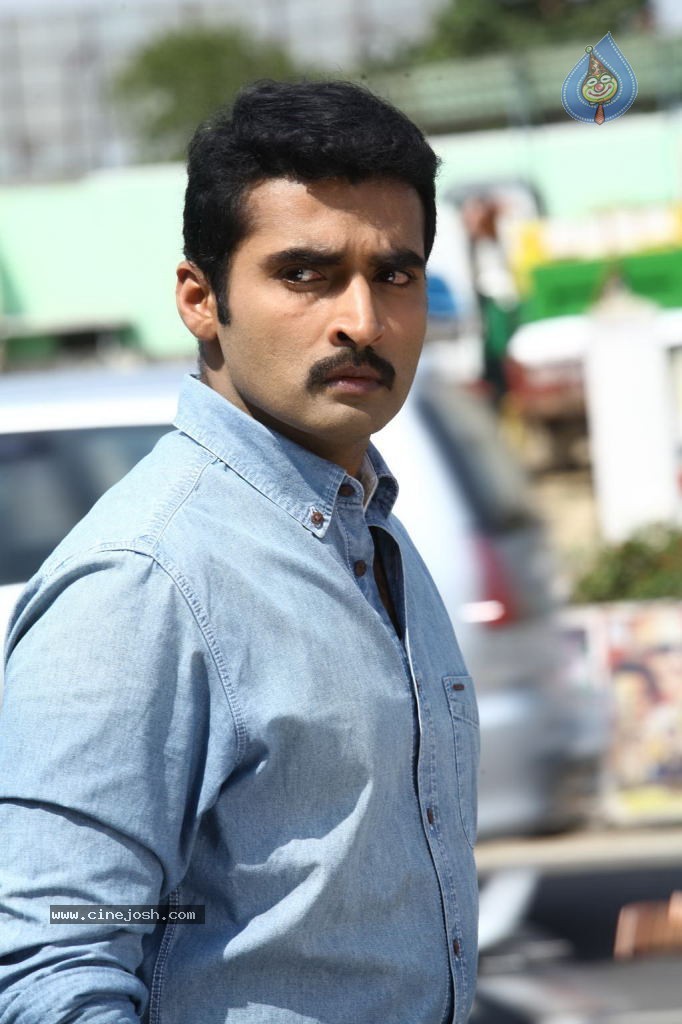 Athidhi Tamil Movie Hot Stills - 48 / 57 photos