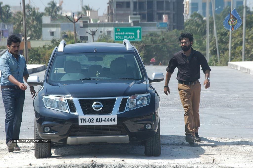 Athidhi Tamil Movie Hot Stills - 49 / 57 photos