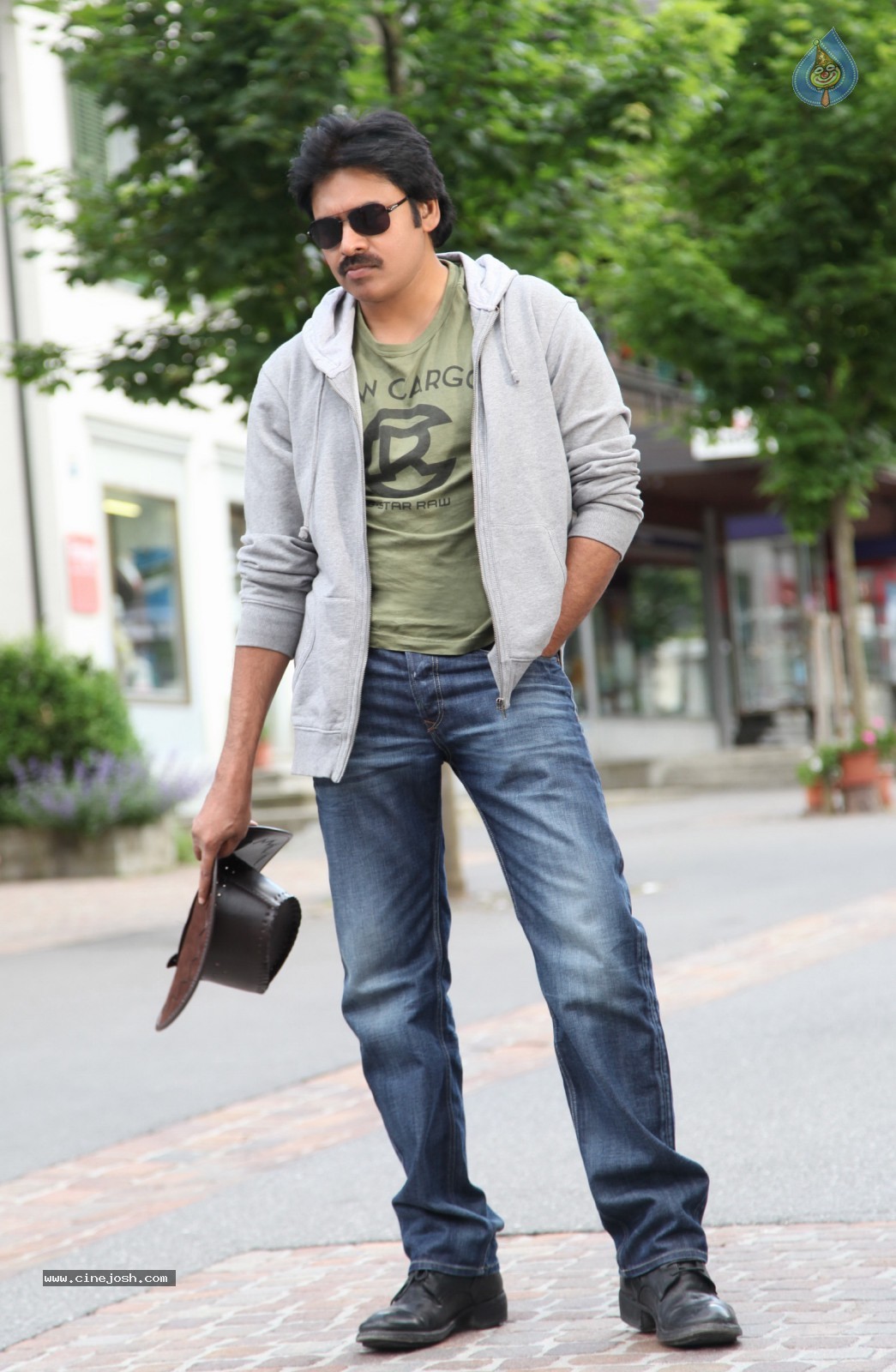 Attarintiki Daaredi New Photos - 10 / 18 photos