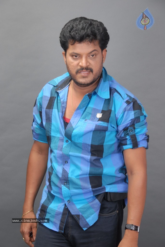 August 15 Movie Photo Shoot Stills - 70 / 78 photos