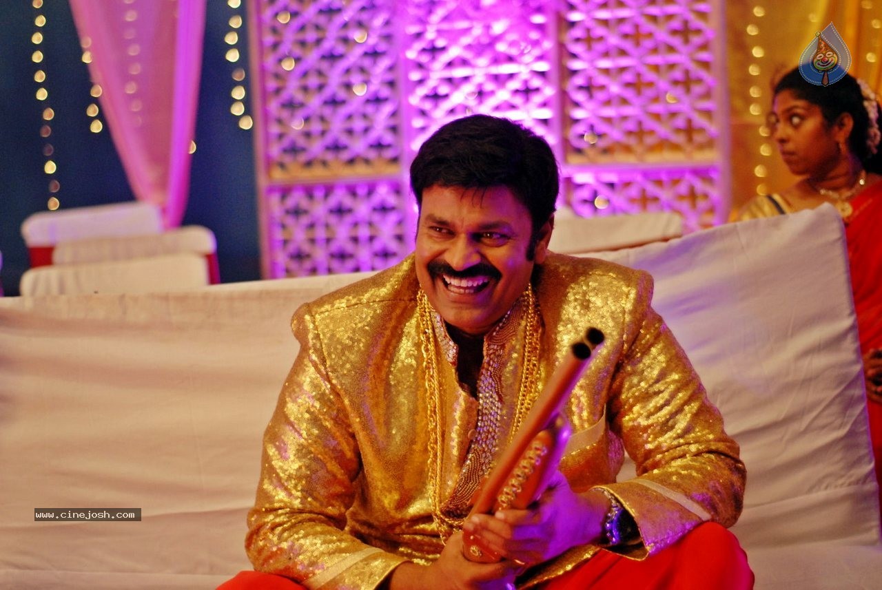 Ayina Ishtam Nuvvu Movie Stills - 8 / 9 photos