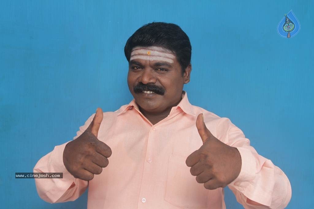 Azhagan Murugan Tamil Movie Stills - 26 / 38 photos