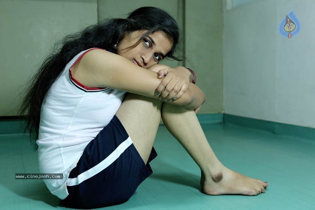 Azhagan Murugan Tamil Movie Stills - 36 / 38 photos