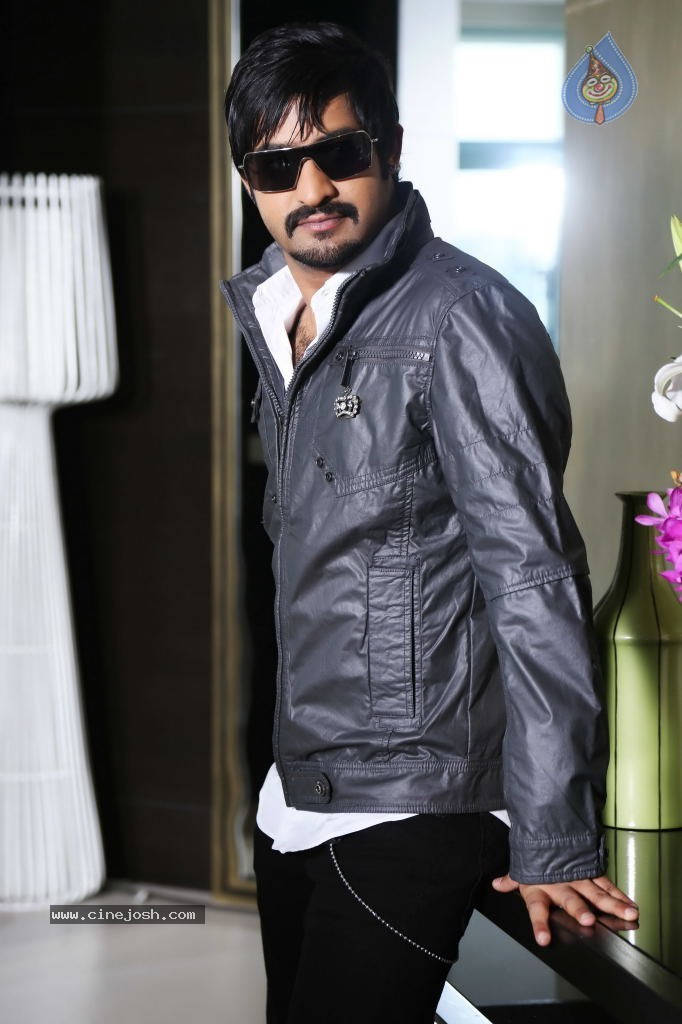 Baadshah Latest Gallery - 8 / 15 photos