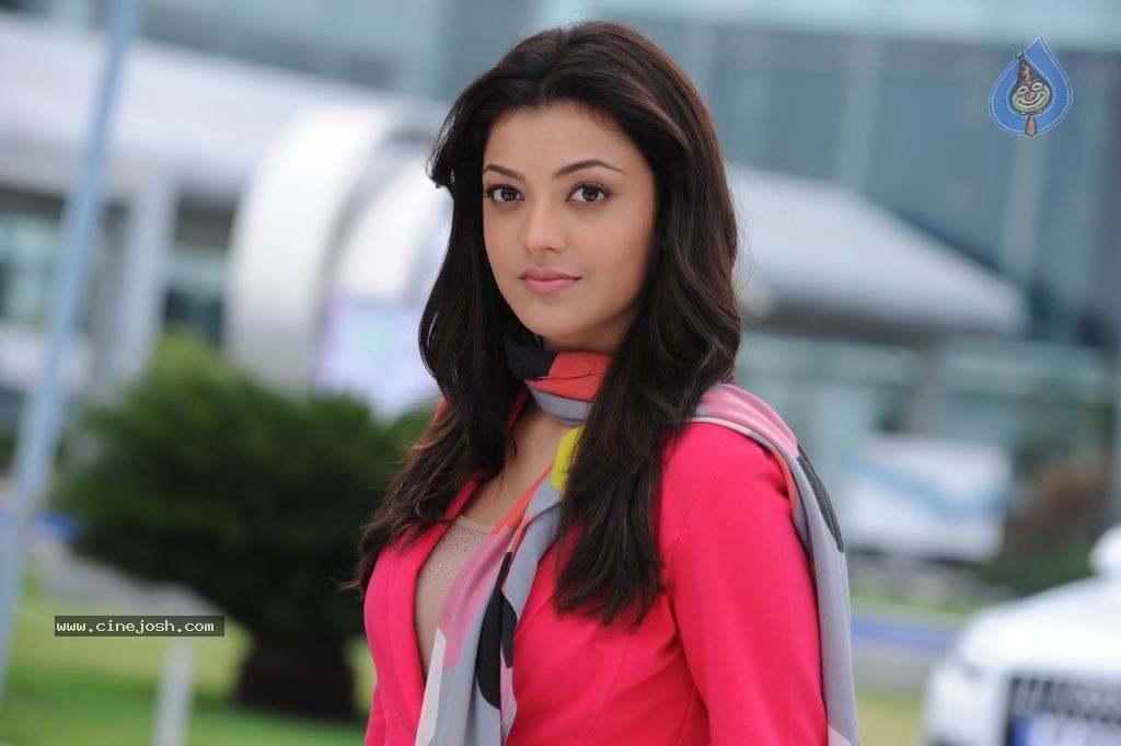 Baadshah New Stills - 54 / 64 photos