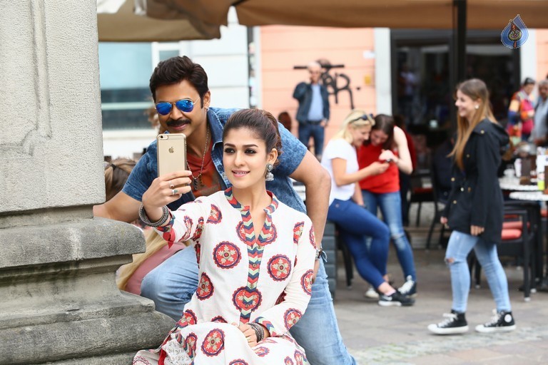 Babu Bangaram New Photos and Poster - 2 / 3 photos