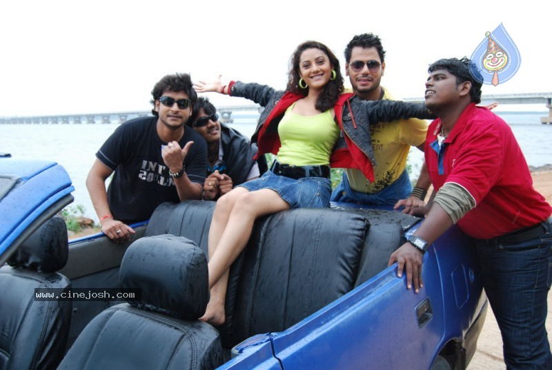 Bachelors 2 Movie New Stills - 22 / 25 photos