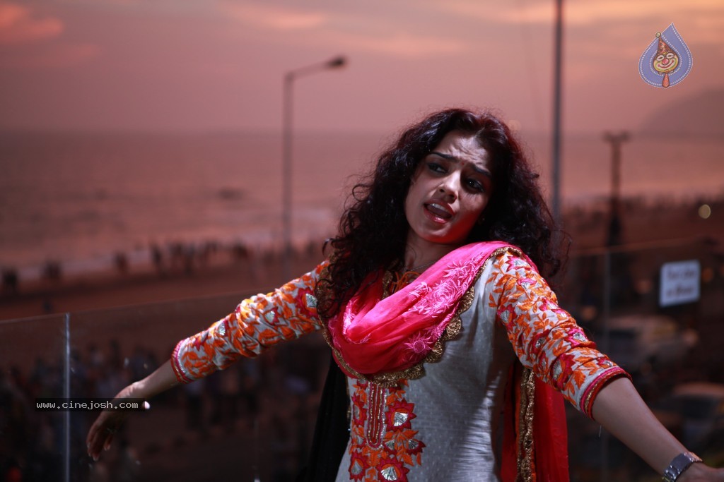 Back Bench Student Movie Stills n Walls - 8 / 37 photos