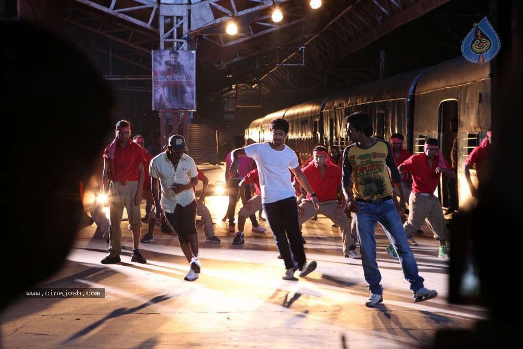 Back Bench Student Movie Stills n Walls - 13 / 37 photos