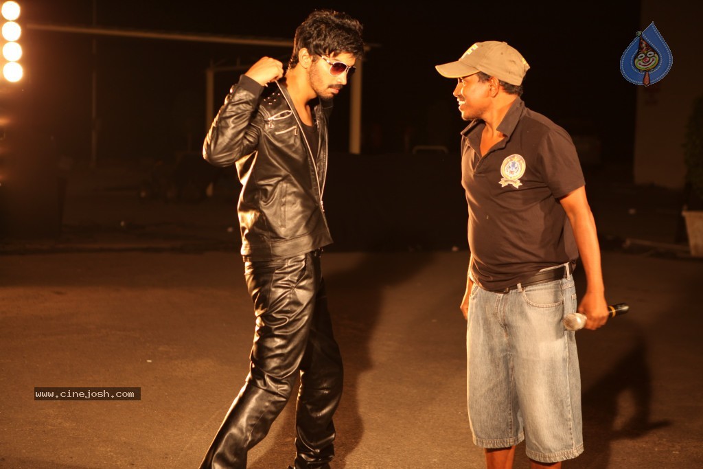 Back Bench Student Movie Stills n Walls - 16 / 37 photos