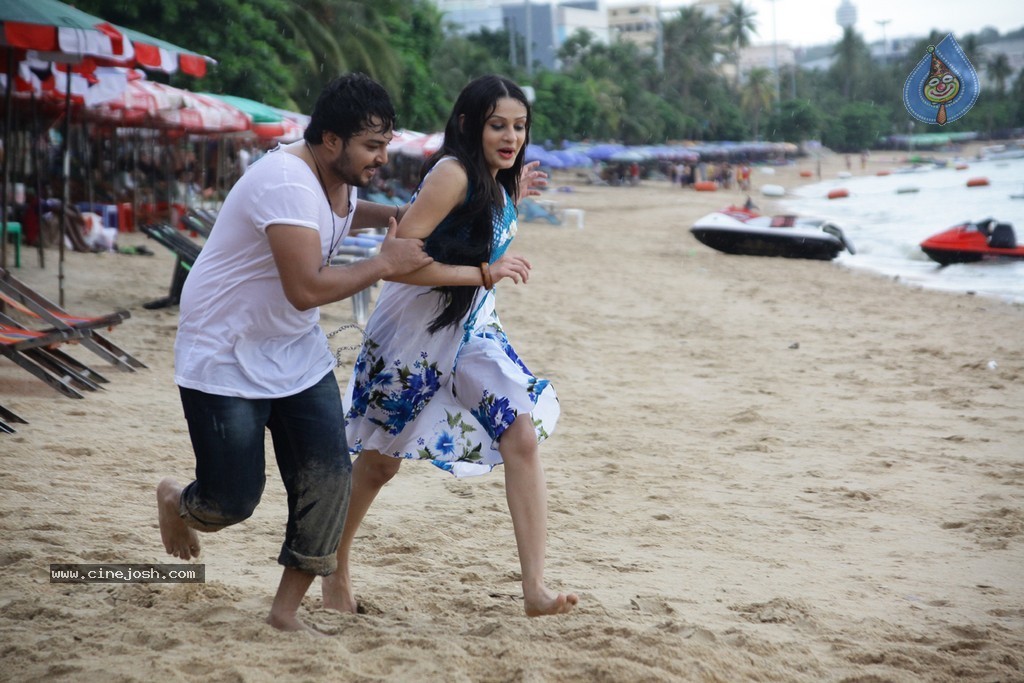 Band Baaja Stills n Walls - 82 / 93 photos