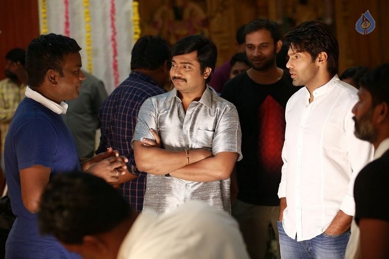 Bangalore Naatkal Photos and Posters - 15 / 84 photos