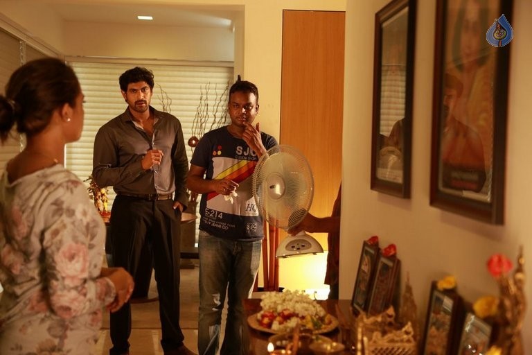 Bangalore Naatkal Photos and Posters - 43 / 84 photos