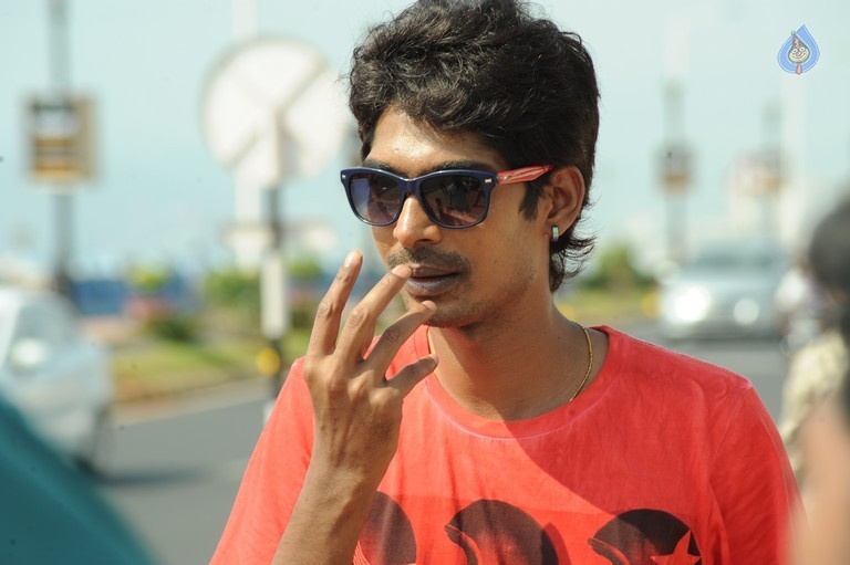 Banthipoola Janaki Movie Images - 15 / 53 photos