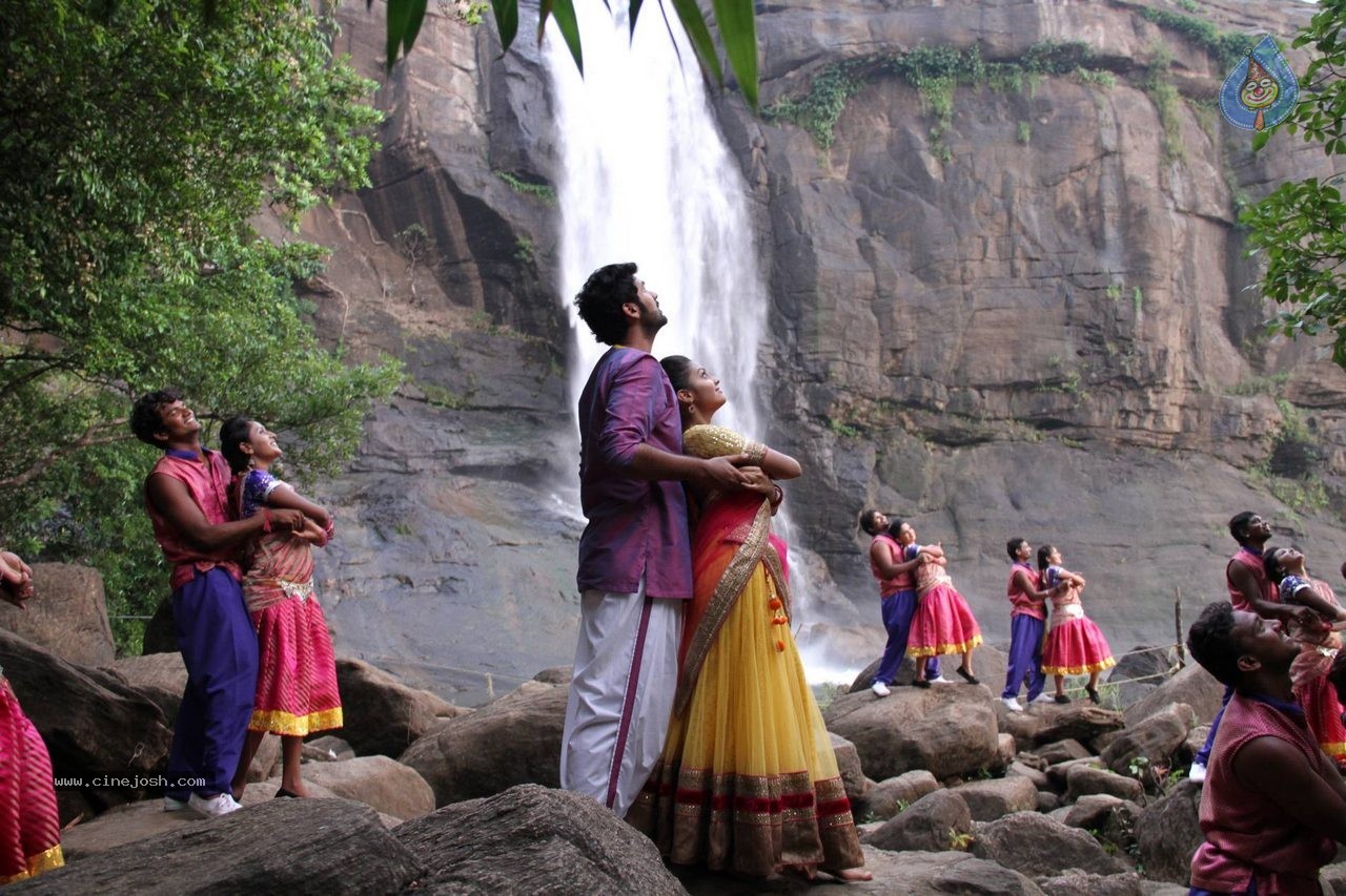 Basthi Movie Stills and Posters - 70 / 128 photos