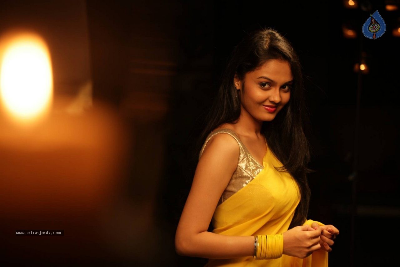 Basthi Movie Stills and Posters - 96 / 128 photos