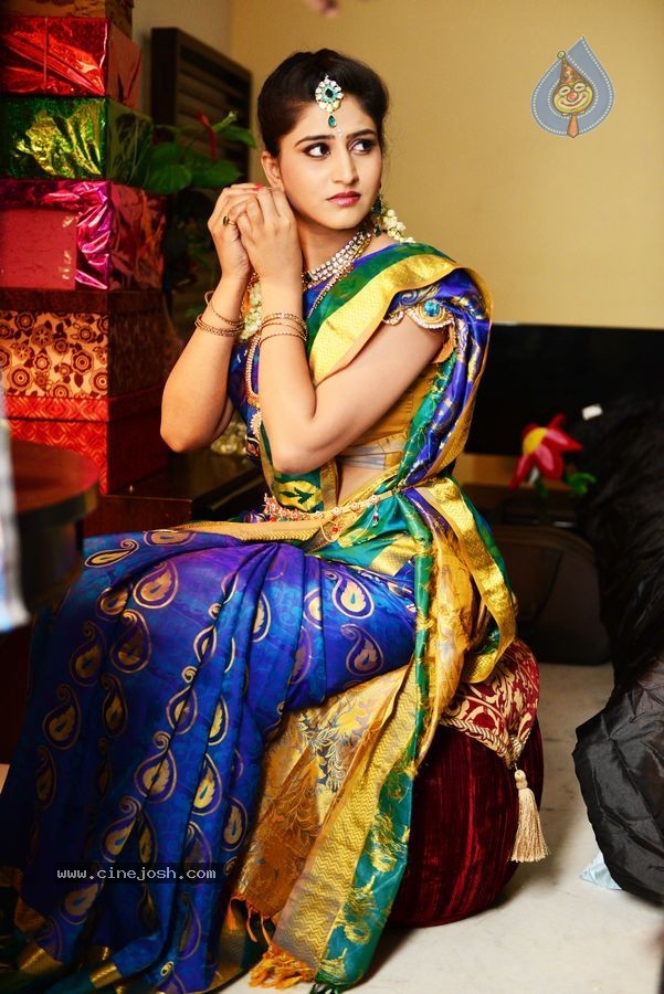 Best Actors Movie Stills - 12 / 21 photos